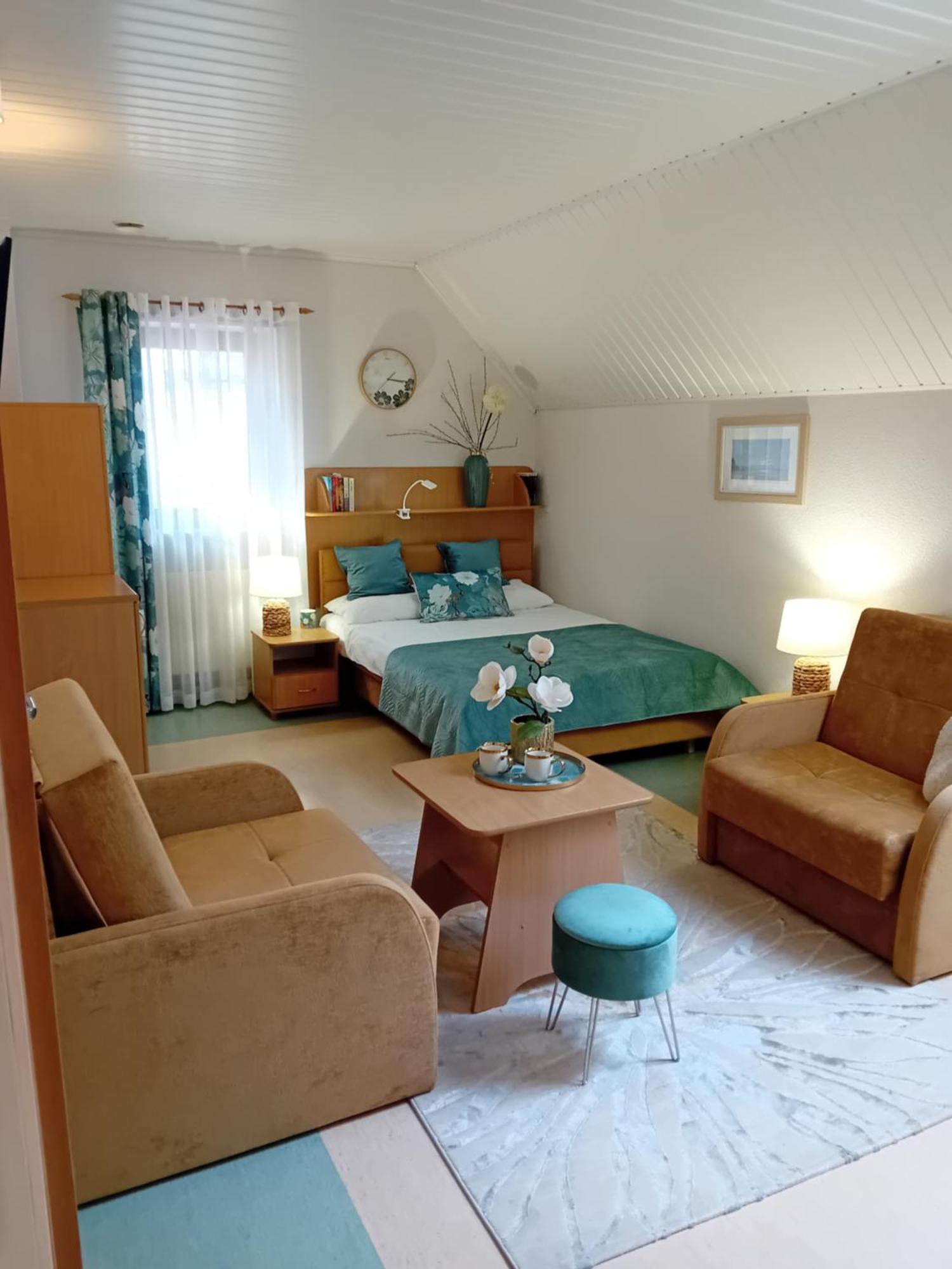 Malgorzatka Hotel Криница Морска Екстериор снимка
